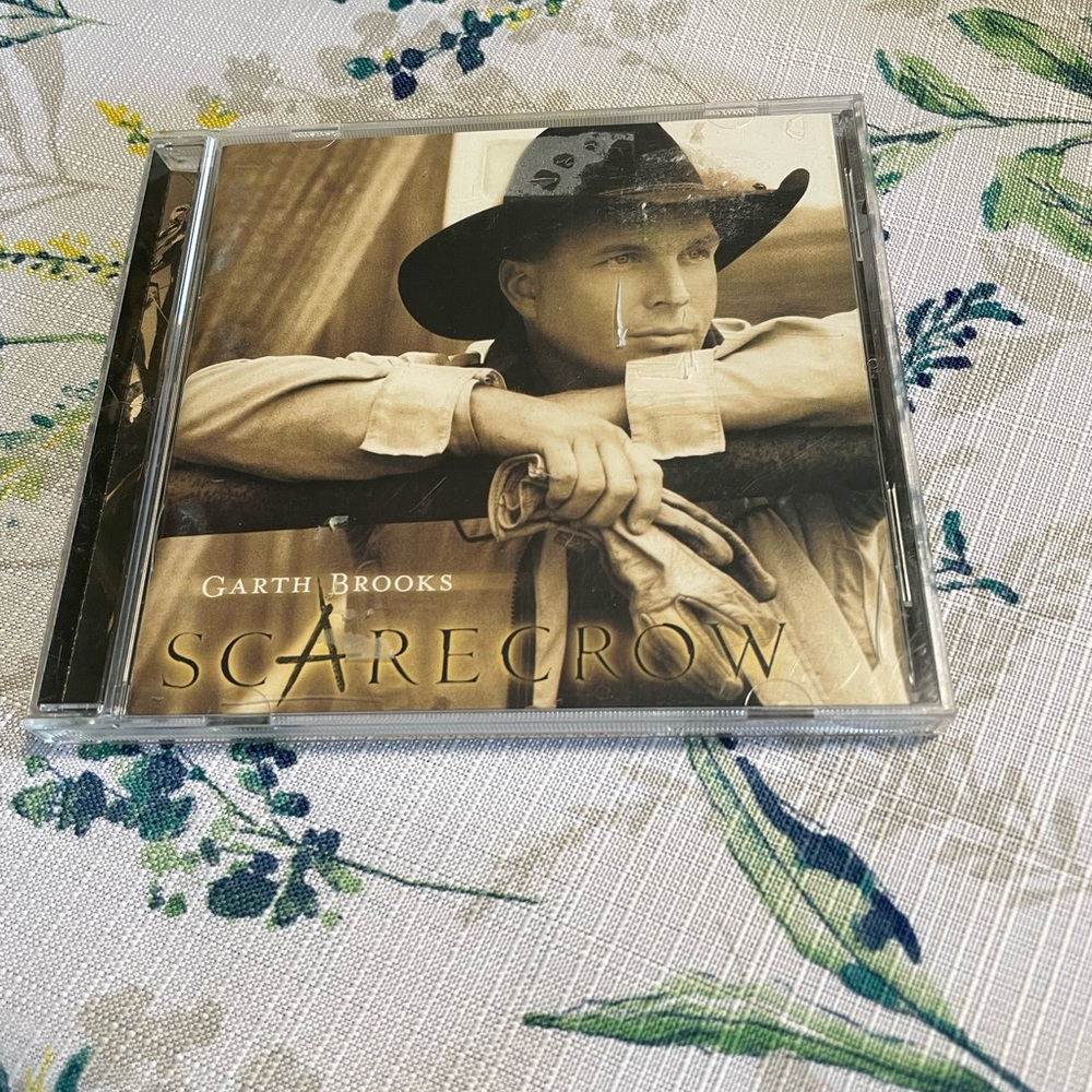 Garth Brooks Scarecrow CD